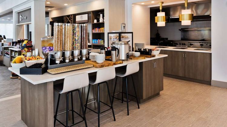 Hilton Garden Inn Birmingham/Lakeshore Restaurant