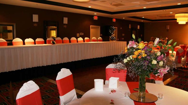 <b>Hilton Garden Inn Birmingham/Trussville Meeting</b>. Images powered by <a href="https://iceportal.shijigroup.com/" title="IcePortal" target="_blank">IcePortal</a>.