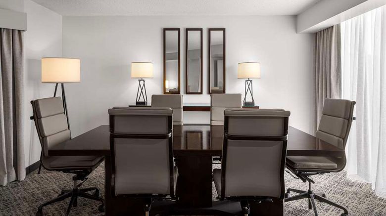 <b>Embassy Suites by Hilton Birmingham Room</b>. Images powered by <a href="https://iceportal.shijigroup.com/" title="IcePortal" target="_blank">IcePortal</a>.