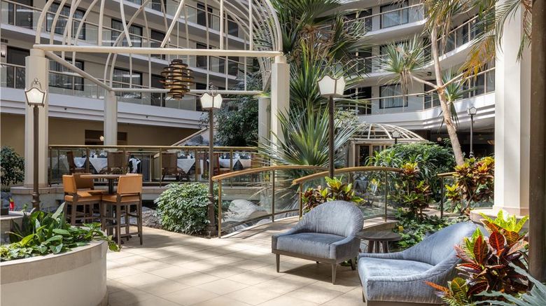 <b>Embassy Suites by Hilton Birmingham Lobby</b>. Images powered by <a href="https://iceportal.shijigroup.com/" title="IcePortal" target="_blank">IcePortal</a>.