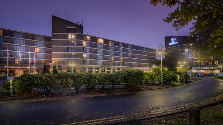 Hilton Birmingham Metropole Exterior