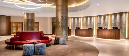 Hilton Birmingham Metropole Lobby