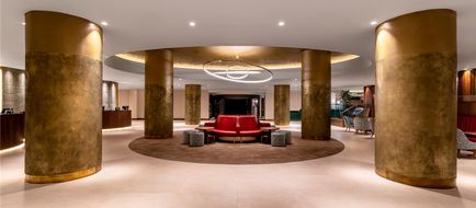 Hilton Birmingham Metropole Lobby