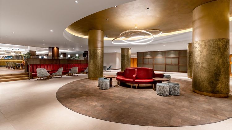 Hilton Birmingham Metropole Lobby