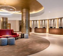 Hilton Birmingham Metropole Lobby