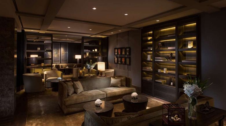 <b>Waldorf Astoria Beijing Pool</b>. Images powered by <a href="https://iceportal.shijigroup.com/" title="IcePortal" target="_blank">IcePortal</a>.