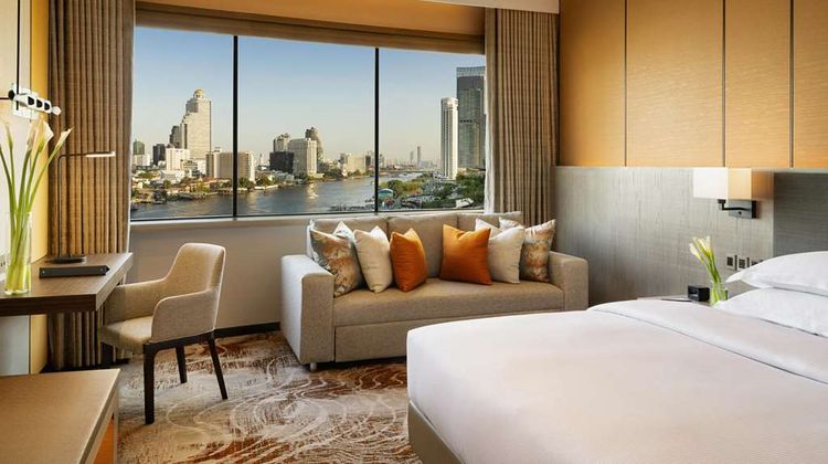 Millennium Hilton Bangkok Room