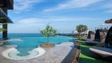 <b>Hilton Pattaya Pool</b>. Images powered by <a href="https://iceportal.shijigroup.com/" title="IcePortal" target="_blank">IcePortal</a>.
