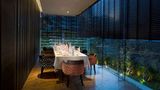 <b>Hilton Sukhumvit Bangkok Restaurant</b>. Images powered by <a href="https://iceportal.shijigroup.com/" title="IcePortal" target="_blank">IcePortal</a>.