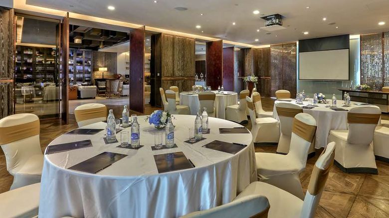 <b>Hilton Sukhumvit Bangkok Meeting</b>. Images powered by <a href="https://iceportal.shijigroup.com/" title="IcePortal" target="_blank">IcePortal</a>.