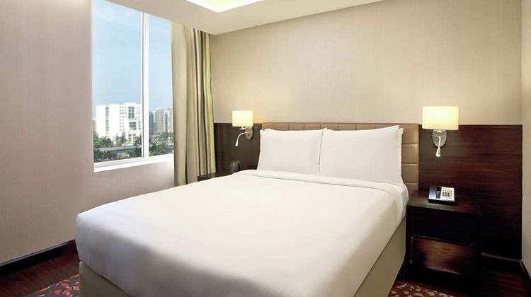 DoubleTree Suites by Hilton BLR ORR Room