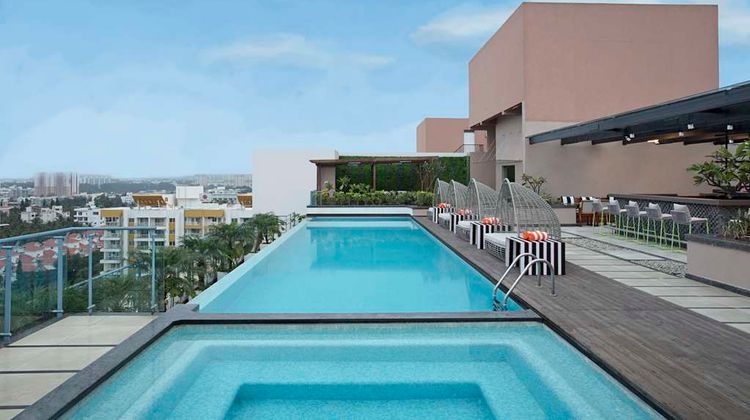 DoubleTree Suites by Hilton BLR ORR Pool