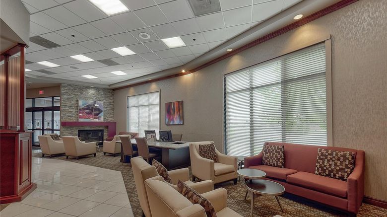 <b>DoubleTree by Hilton Bloomington Lobby</b>. Images powered by <a href="https://iceportal.shijigroup.com/" title="IcePortal" target="_blank">IcePortal</a>.