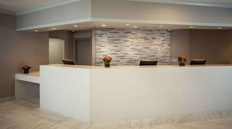 <b>Hilton Brentwood/Nashville Suites Lobby</b>. Images powered by <a href="https://iceportal.shijigroup.com/" title="IcePortal" target="_blank">IcePortal</a>.