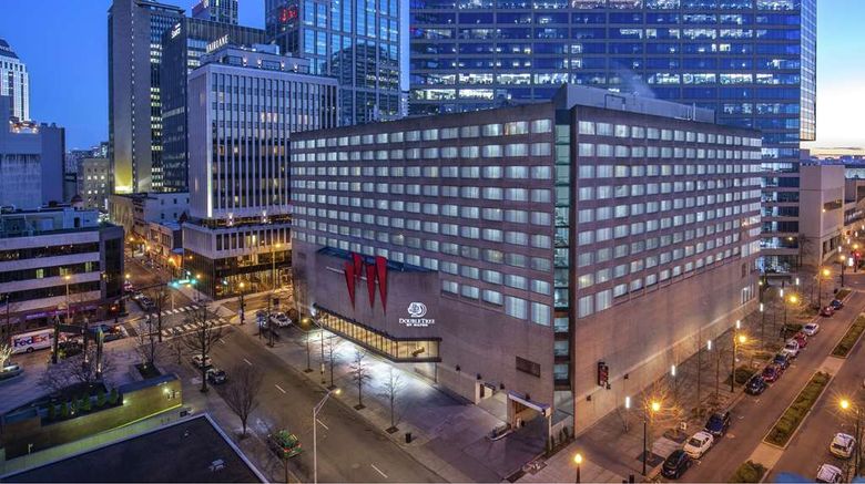 <b>DoubleTree Nashville Downtown Exterior</b>. Images powered by <a href="https://iceportal.shijigroup.com/" title="IcePortal" target="_blank">IcePortal</a>.