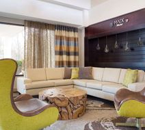 DoubleTree Suites Nashville Airport Lobby