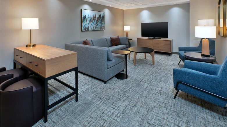 <b>Embassy Suites Nashville Cool Springs Room</b>. Images powered by <a href="https://iceportal.shijigroup.com/" title="IcePortal" target="_blank">IcePortal</a>.