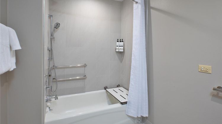 Embassy Suites Nashville Cool Springs Room
