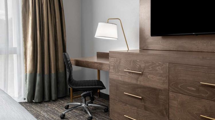 Embassy Suites Hotel Nashville Airport Room