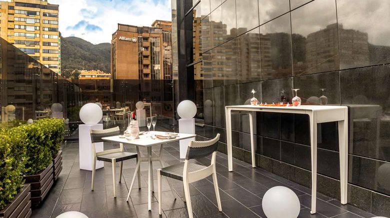 <b>Hilton Bogota Room</b>. Images powered by <a href="https://iceportal.shijigroup.com/" title="IcePortal" target="_blank">IcePortal</a>.