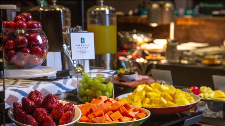 <b>Embassy Suites by Hilton Bogota Restaurant</b>. Images powered by <a href="https://iceportal.shijigroup.com/" title="IcePortal" target="_blank">IcePortal</a>.