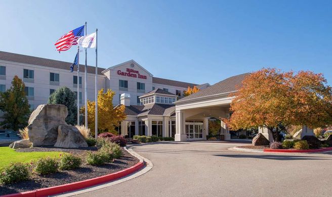 Hilton Garden Inn Boise Spectrum Exterior