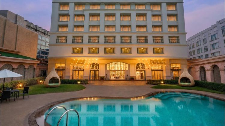Hilton Mumbai International Airport Pool