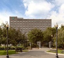 Embassy Suites Boston - at Logan Airport Exterior