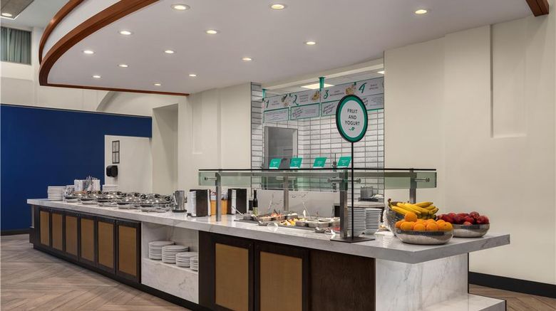 <b>Embassy Suites Boston - at Logan Airport Restaurant</b>. Images powered by <a href="https://iceportal.shijigroup.com/" title="IcePortal" target="_blank">IcePortal</a>.