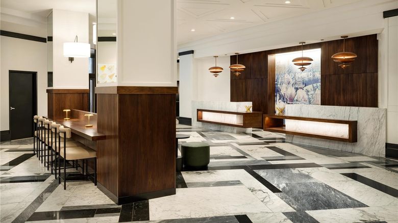 <b>Hilton Boston Back Bay Lobby</b>. Images powered by <a href="https://iceportal.shijigroup.com/" title="IcePortal" target="_blank">IcePortal</a>.