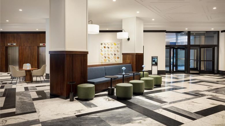 <b>Hilton Boston Back Bay Lobby</b>. Images powered by <a href="https://iceportal.shijigroup.com/" title="IcePortal" target="_blank">IcePortal</a>.