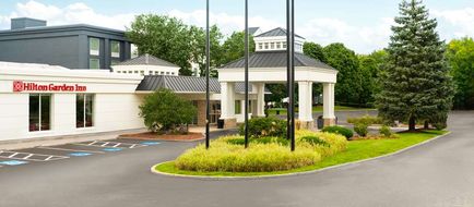 Hilton Garden Inn Burlington Exterior