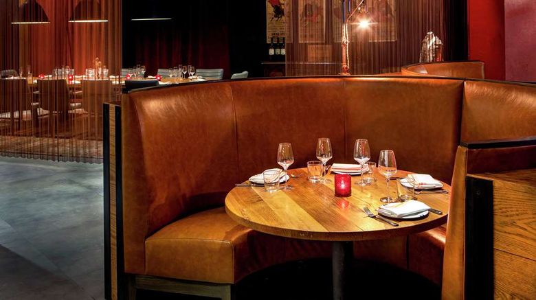 <b>Hilton Boston/Woburn Restaurant</b>. Images powered by <a href="https://iceportal.shijigroup.com/" title="IcePortal" target="_blank">IcePortal</a>.