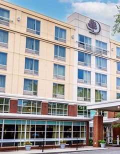 DoubleTree by Hilton Boston Bayside