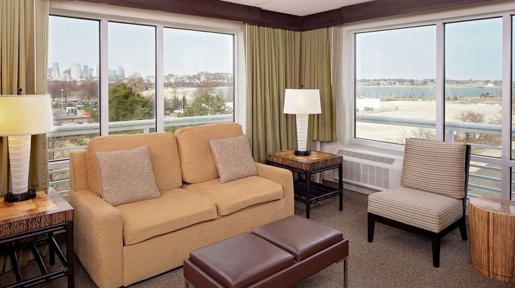 DoubleTree by Hilton Boston Bayside Room