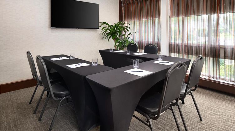 DoubleTree by Hilton Boston Bayside Meeting