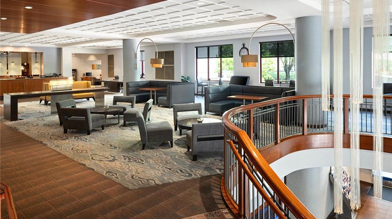 <b>DoubleTree by Hilton Boston-Downtown Lobby</b>. Images powered by <a href="https://iceportal.shijigroup.com/" title="IcePortal" target="_blank">IcePortal</a>.
