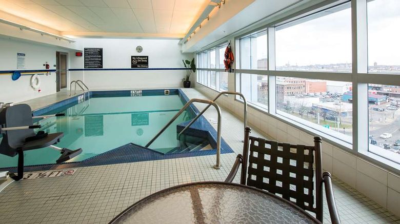 <b>Hampton Inn & Suites Boston Crosstown Pool</b>. Images powered by <a href="https://iceportal.shijigroup.com/" title="IcePortal" target="_blank">IcePortal</a>.