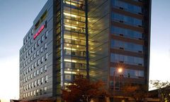 Hampton Inn & Suites Boston Crosstown