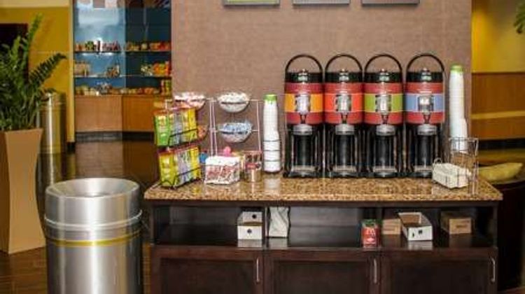 Hampton Inn & Suites Boston Crosstown Restaurant