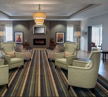 Hampton Inn Boston-Logan Airport Lobby