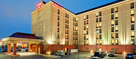 Hampton Inn Boston-Logan Airport Exterior