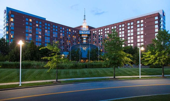 Hilton Boston Logan Airport Exterior