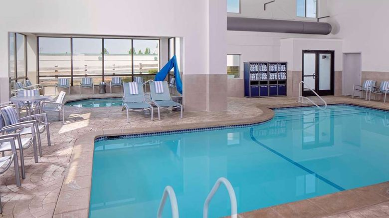 <b>Embassy Suites Hilton Boston Marlborough Pool</b>. Images powered by <a href="https://iceportal.shijigroup.com/" title="IcePortal" target="_blank">IcePortal</a>.