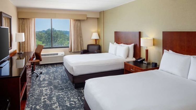 DoubleTree by Hilton Boston North Shore Room