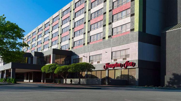 Hampton Inn Boston-Natick Exterior