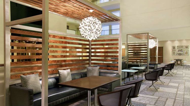 DoubleTree Suites Hotel Boston-Cambridge Lobby
