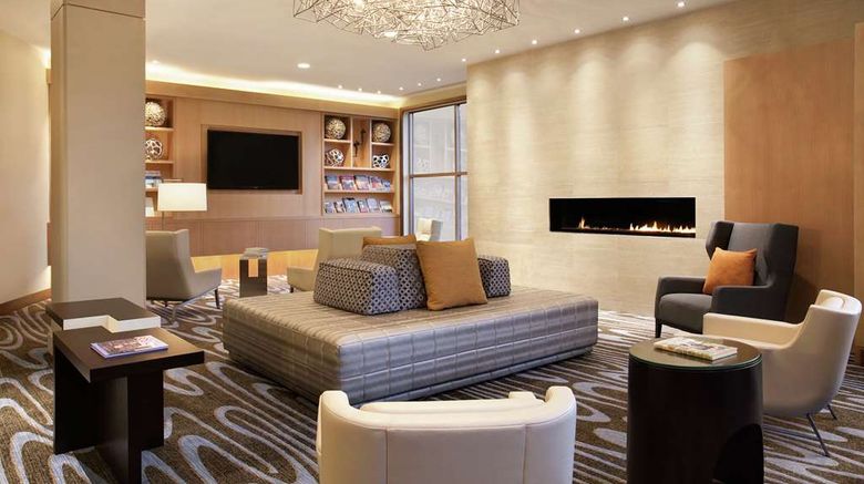 <b>DoubleTree Suites Hotel Boston-Cambridge Lobby</b>. Images powered by <a href="https://iceportal.shijigroup.com/" title="IcePortal" target="_blank">IcePortal</a>.