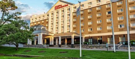 Hilton Garden Inn Boston/Waltham Exterior