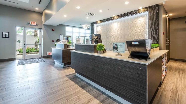 Hilton Garden Inn Beaumont Lobby
